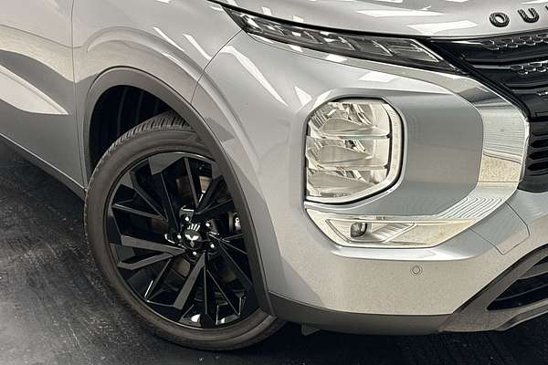 2023 Mitsubishi Outlander LS ZM