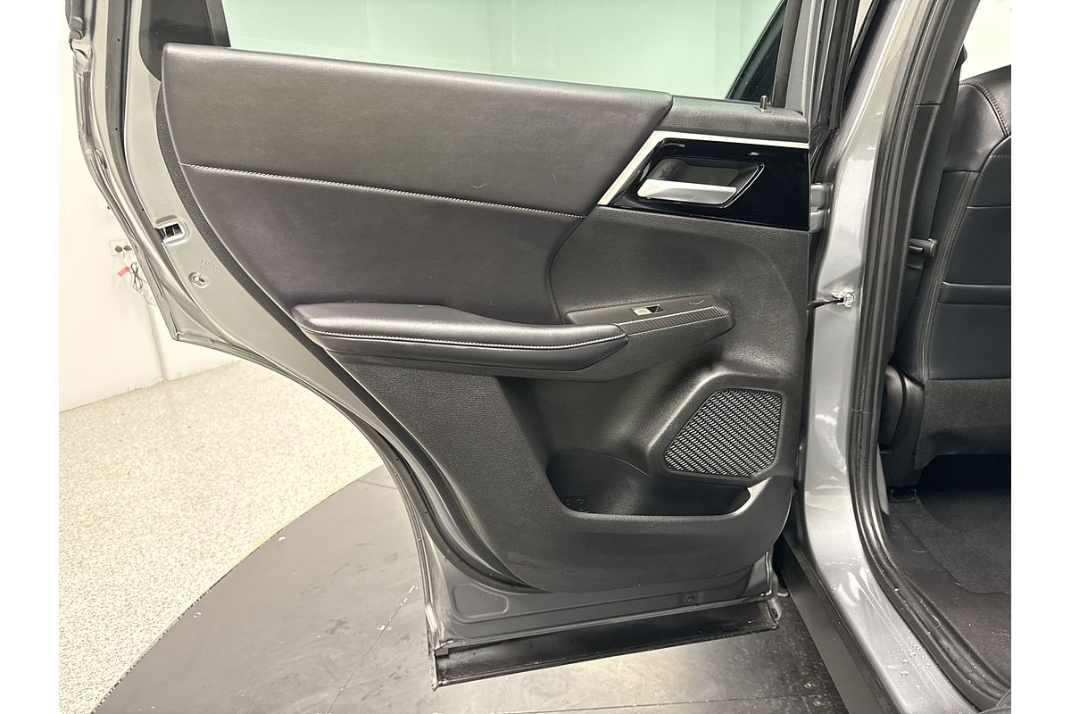 2023 Mitsubishi Outlander LS ZM