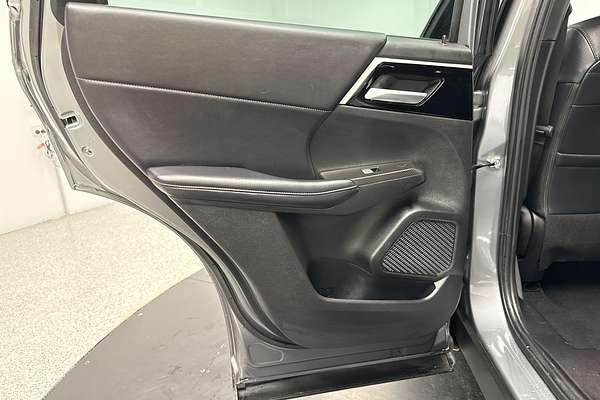 2023 Mitsubishi Outlander LS ZM