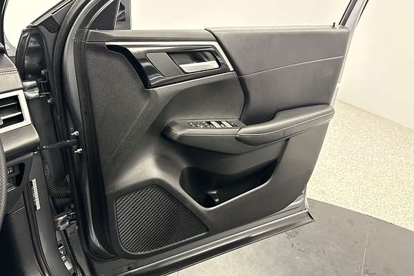 2023 Mitsubishi Outlander LS ZM