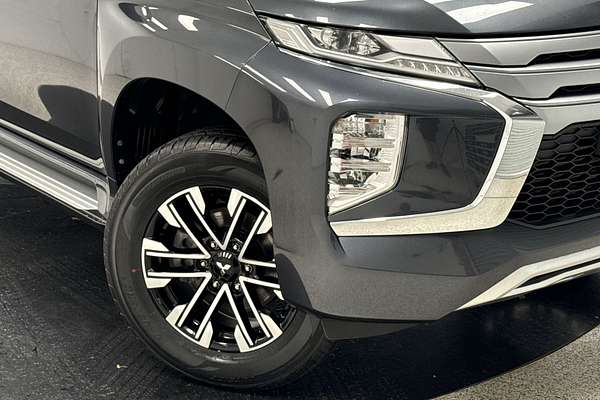 2022 Mitsubishi Pajero Sport GLS QF
