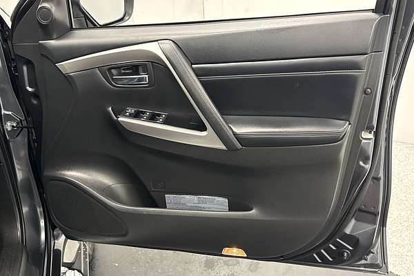 2022 Mitsubishi Pajero Sport GLS QF