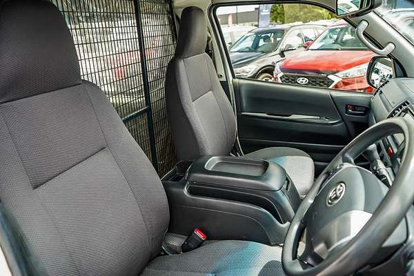 2017 Toyota Hiace KDH201R LWB