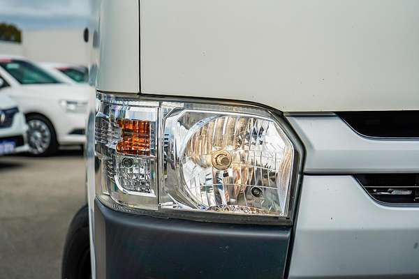 2017 Toyota Hiace KDH201R LWB