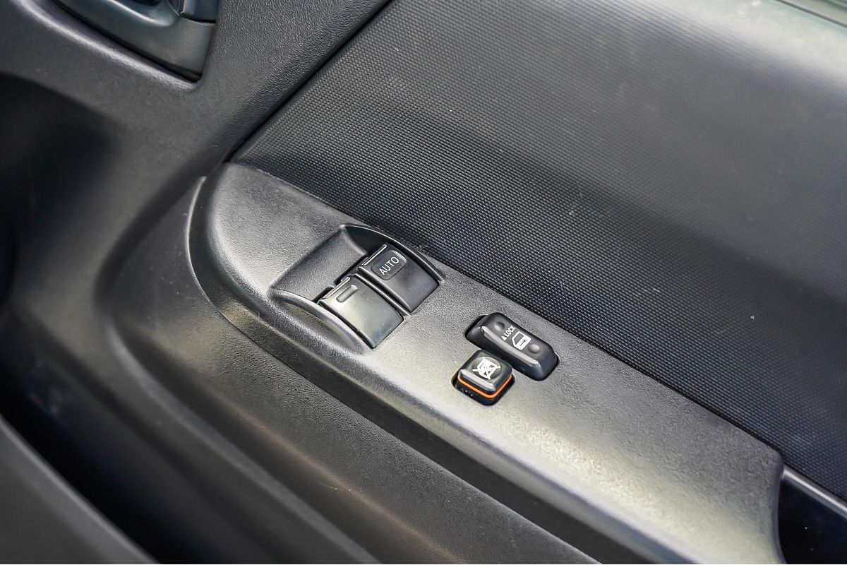 2017 Toyota Hiace KDH201R LWB