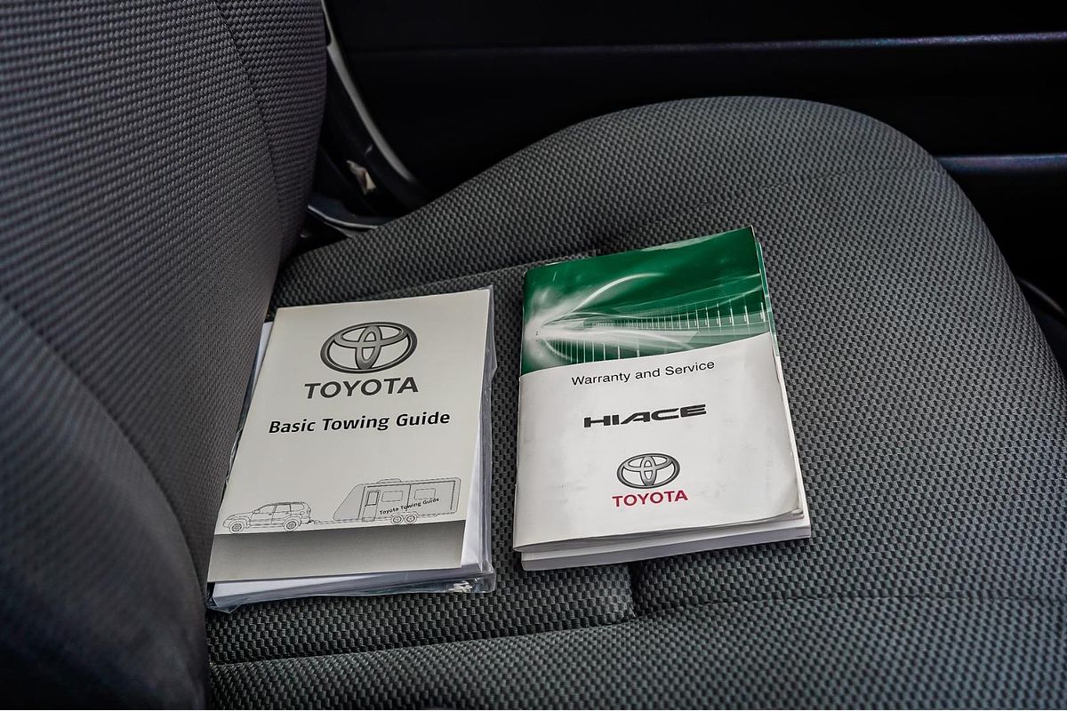 2017 Toyota Hiace KDH201R LWB