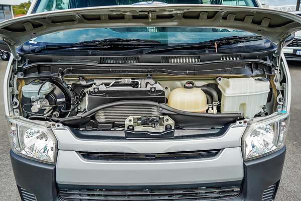 2017 Toyota Hiace KDH201R LWB