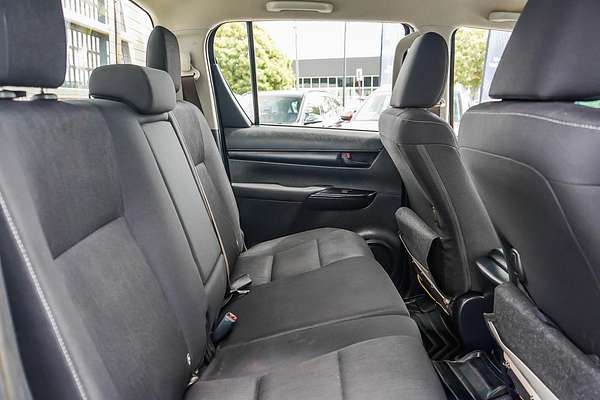 2021 Toyota Hilux SR GUN126R