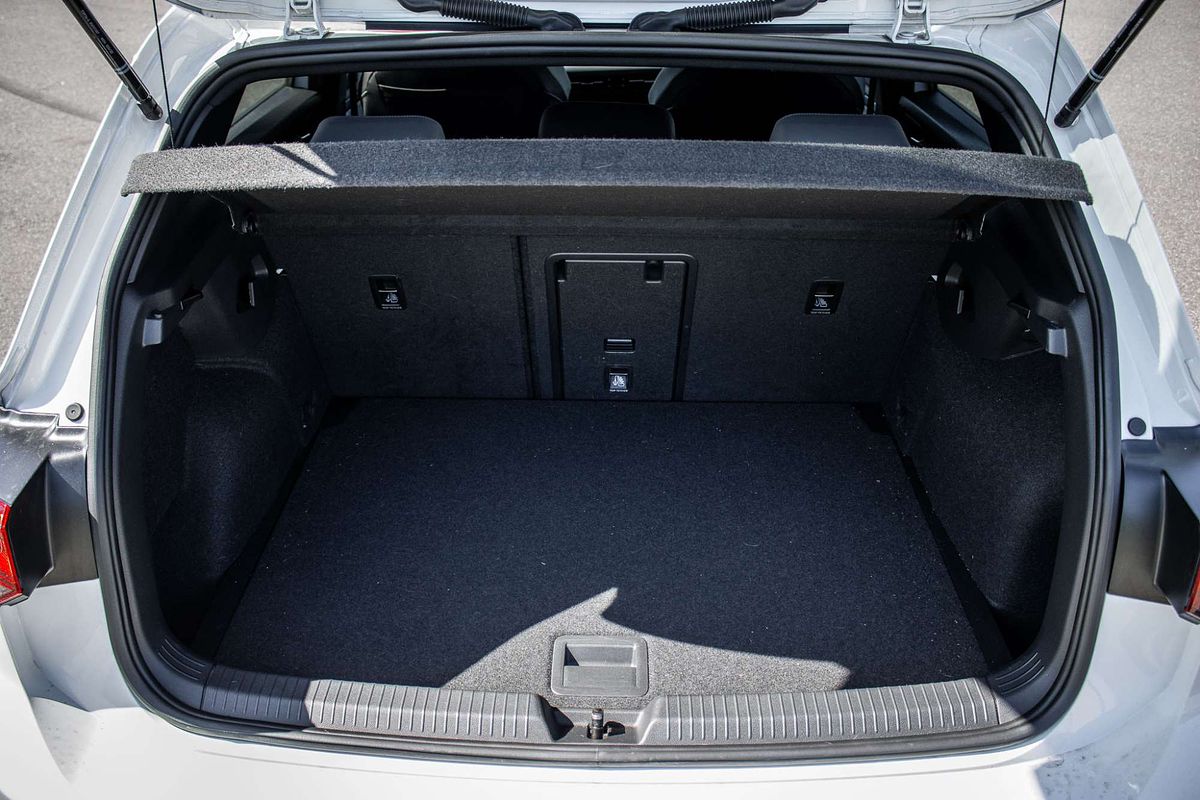 2022 Volkswagen Golf GTI 8