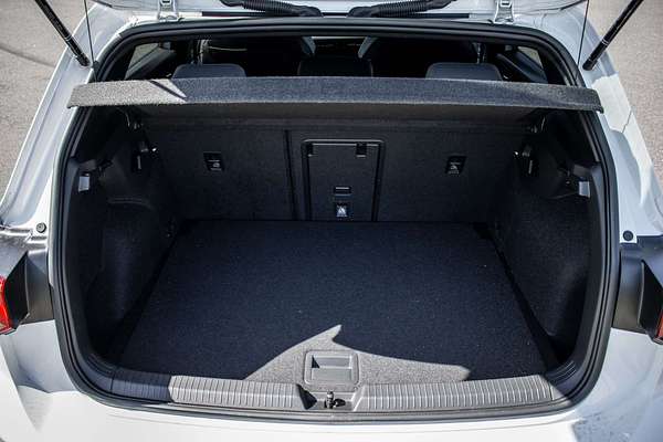 2022 Volkswagen Golf GTI 8