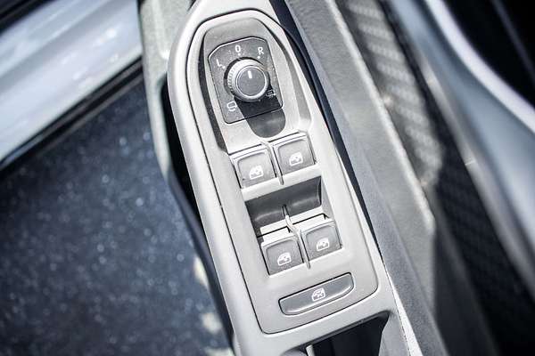 2022 Volkswagen Golf GTI 8