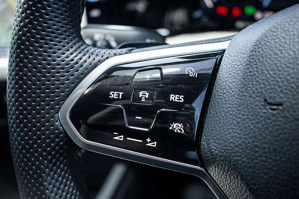 2022 Volkswagen Golf GTI 8