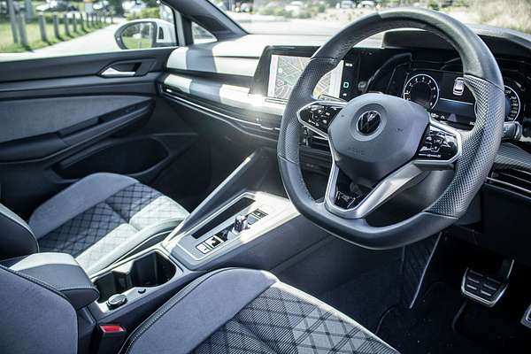 2022 Volkswagen Golf GTI 8