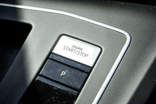 2022 Volkswagen Golf GTI 8