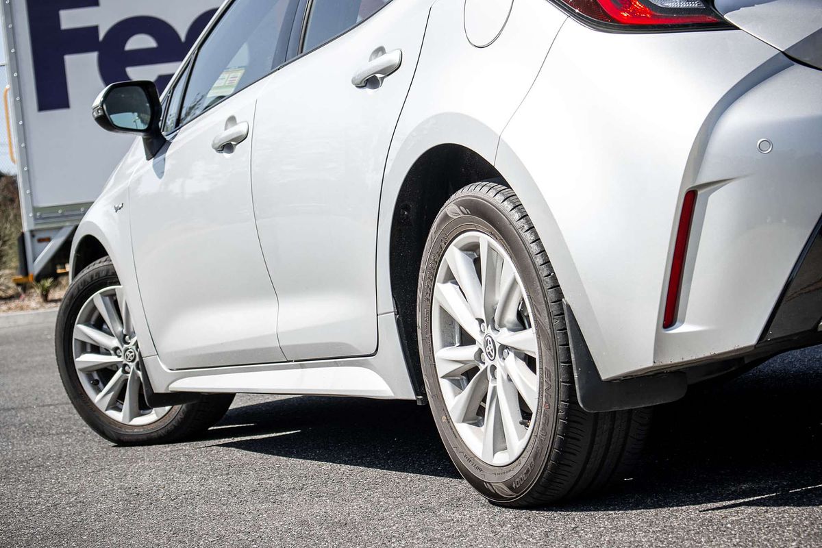 2024 Toyota Corolla Ascent Sport Hybrid ZWE219R