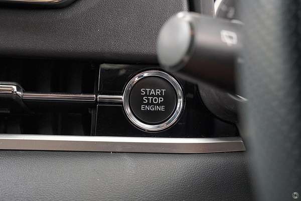 2025 Mitsubishi Outlander LS ZM