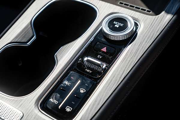 2025 Chery Tiggo 8 Super Hybrid Ultimate T31