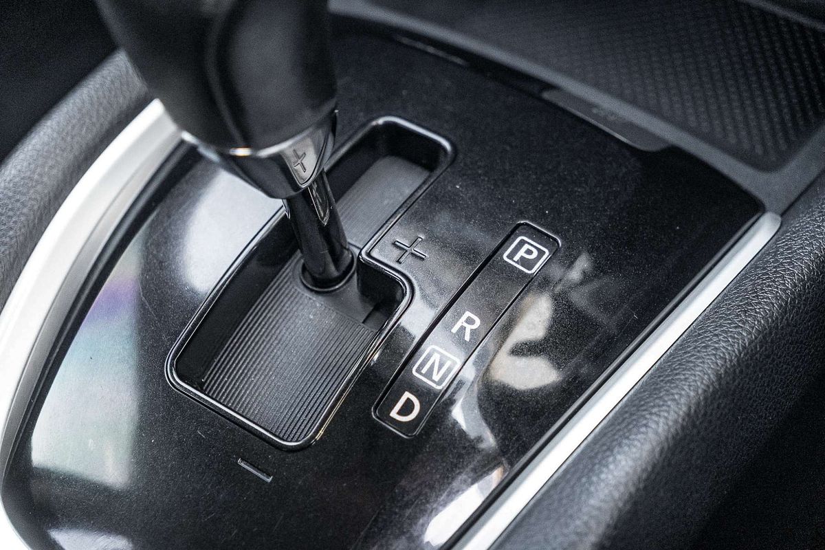 2016 Nissan X-TRAIL ST-L T32