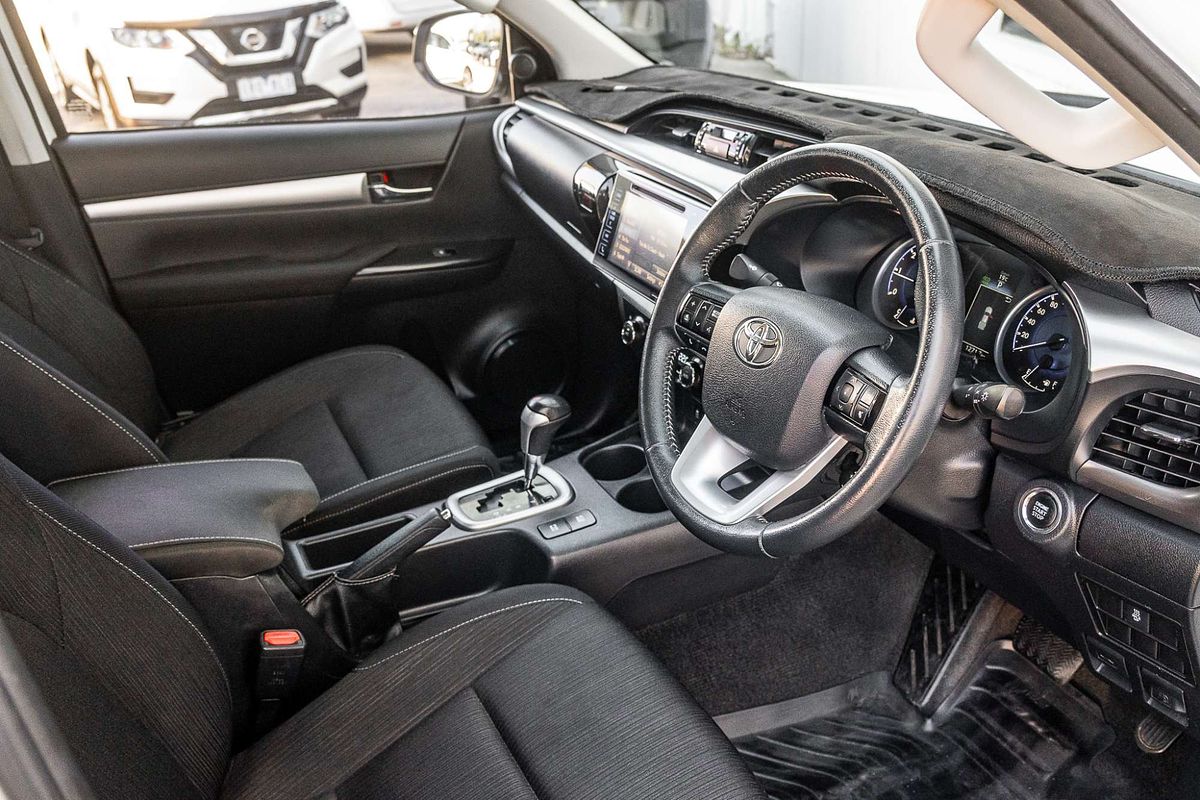 2017 Toyota Hilux SR5 GUN126R 4X4