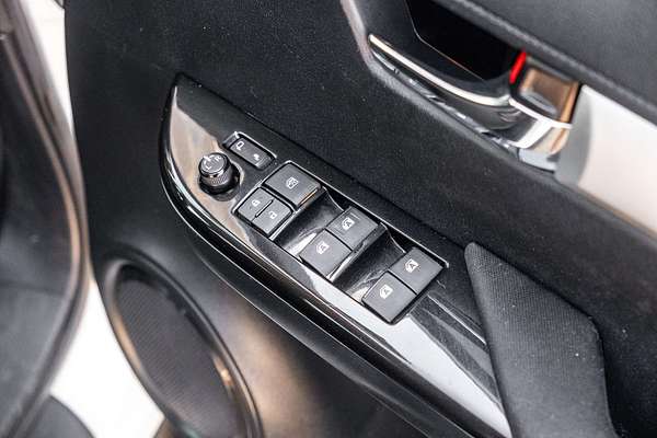 2017 Toyota Hilux SR5 GUN126R 4X4