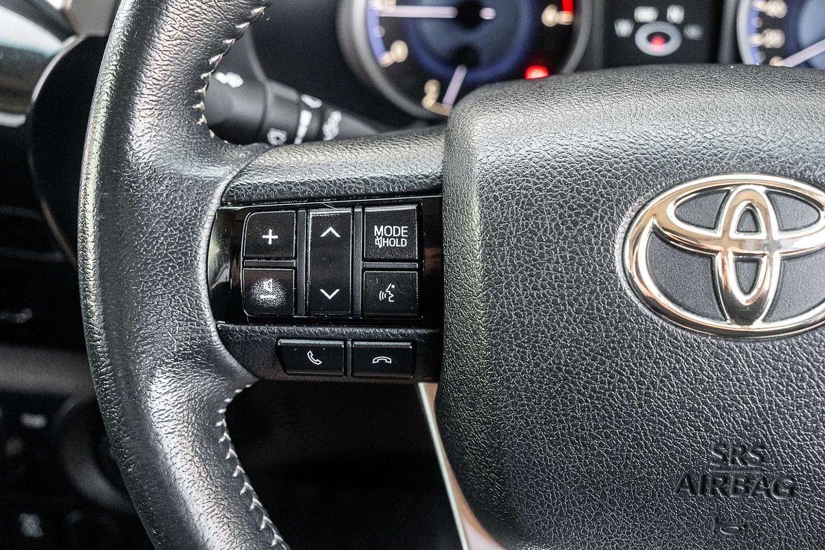 2017 Toyota Hilux SR5 GUN126R 4X4