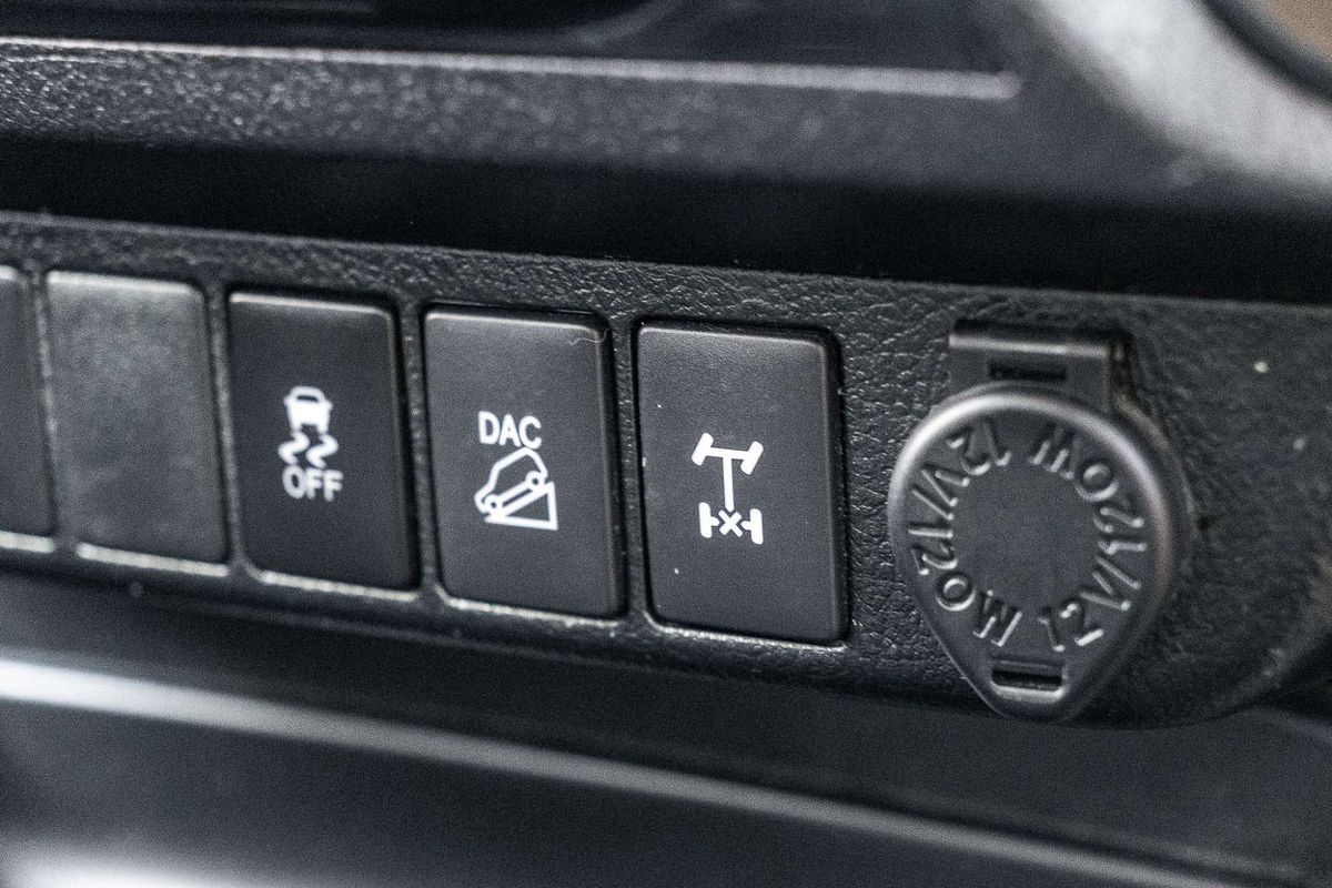 2017 Toyota Hilux SR5 GUN126R 4X4