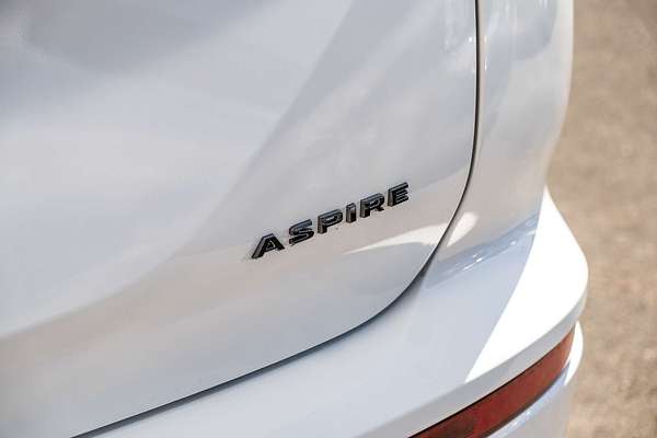 2025 Mitsubishi Outlander Aspire ZM