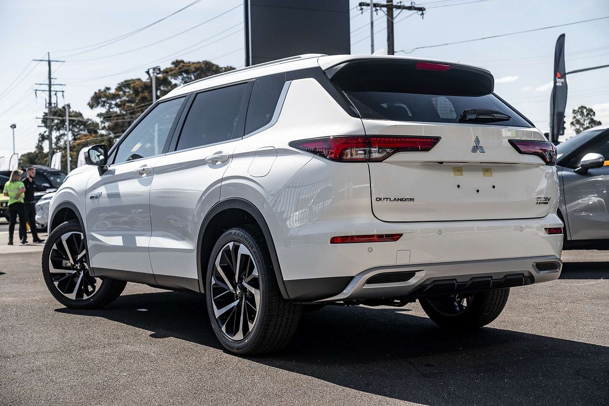 2025 Mitsubishi Outlander PHEV Aspire ZM