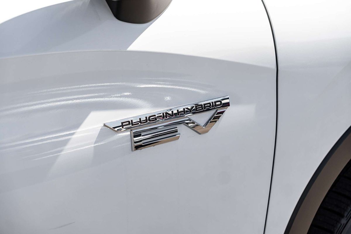 2025 Mitsubishi Outlander PHEV Aspire ZM