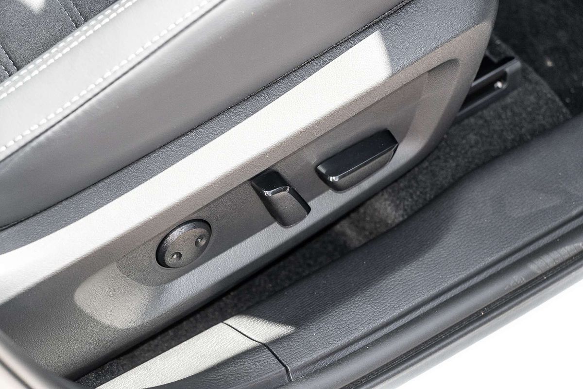 2025 Mitsubishi Outlander PHEV Aspire ZM