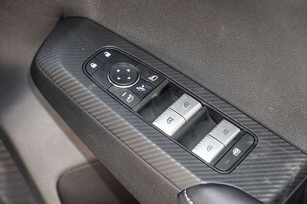 2025 Mitsubishi Outlander PHEV Aspire ZM