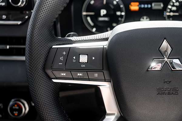 2025 Mitsubishi Outlander PHEV Aspire ZM