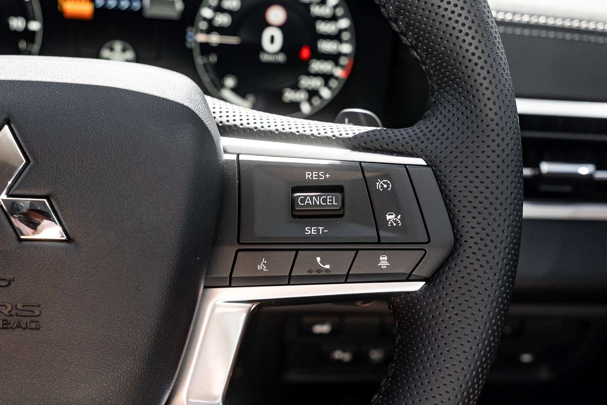 2025 Mitsubishi Outlander PHEV Aspire ZM