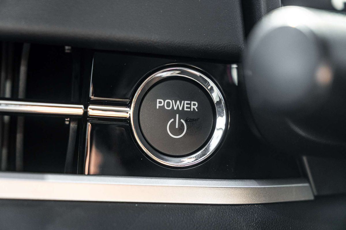 2025 Mitsubishi Outlander PHEV Aspire ZM