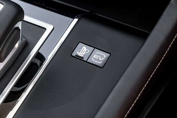 2025 Mitsubishi Outlander PHEV Aspire ZM