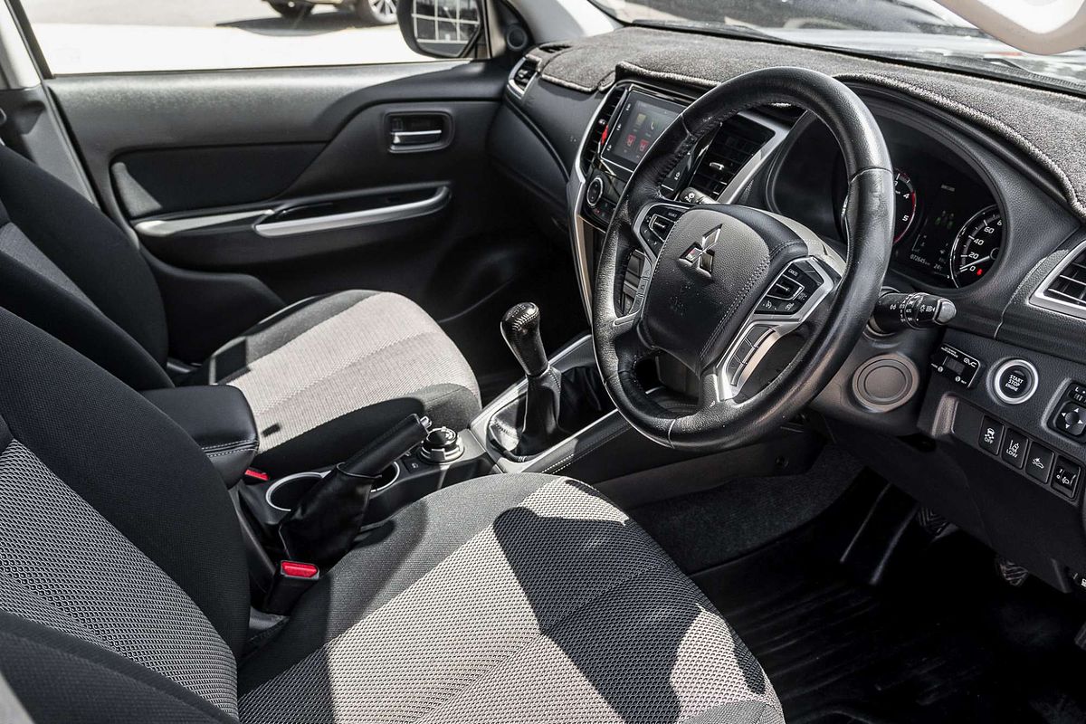 2020 Mitsubishi Triton GLS MR 4X4
