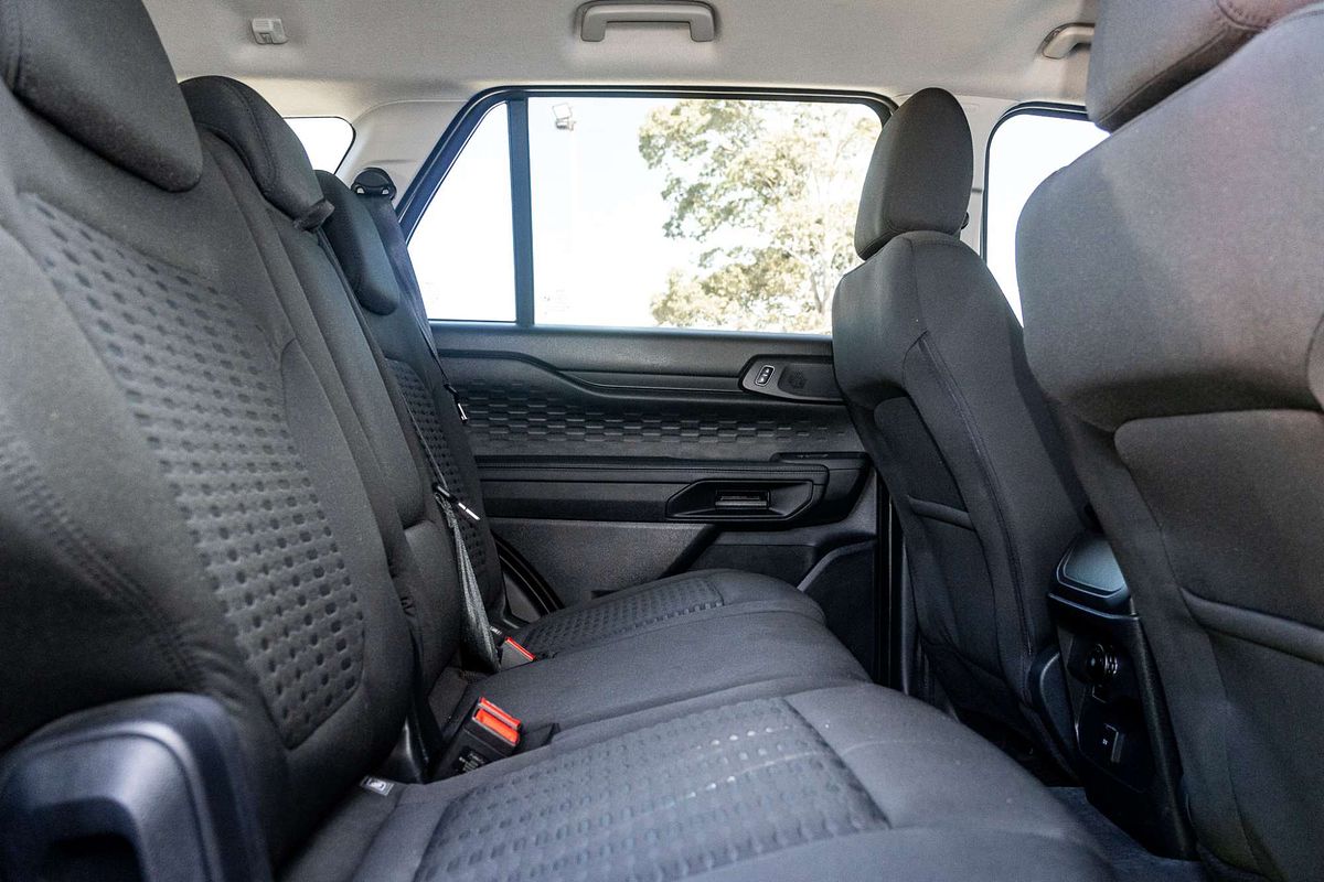 2024 Ford Everest Ambiente 2.0L