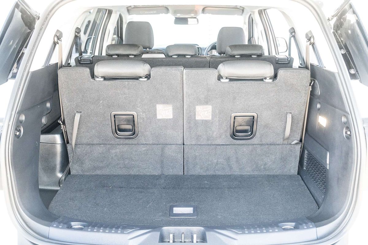 2024 Ford Everest Ambiente 2.0L