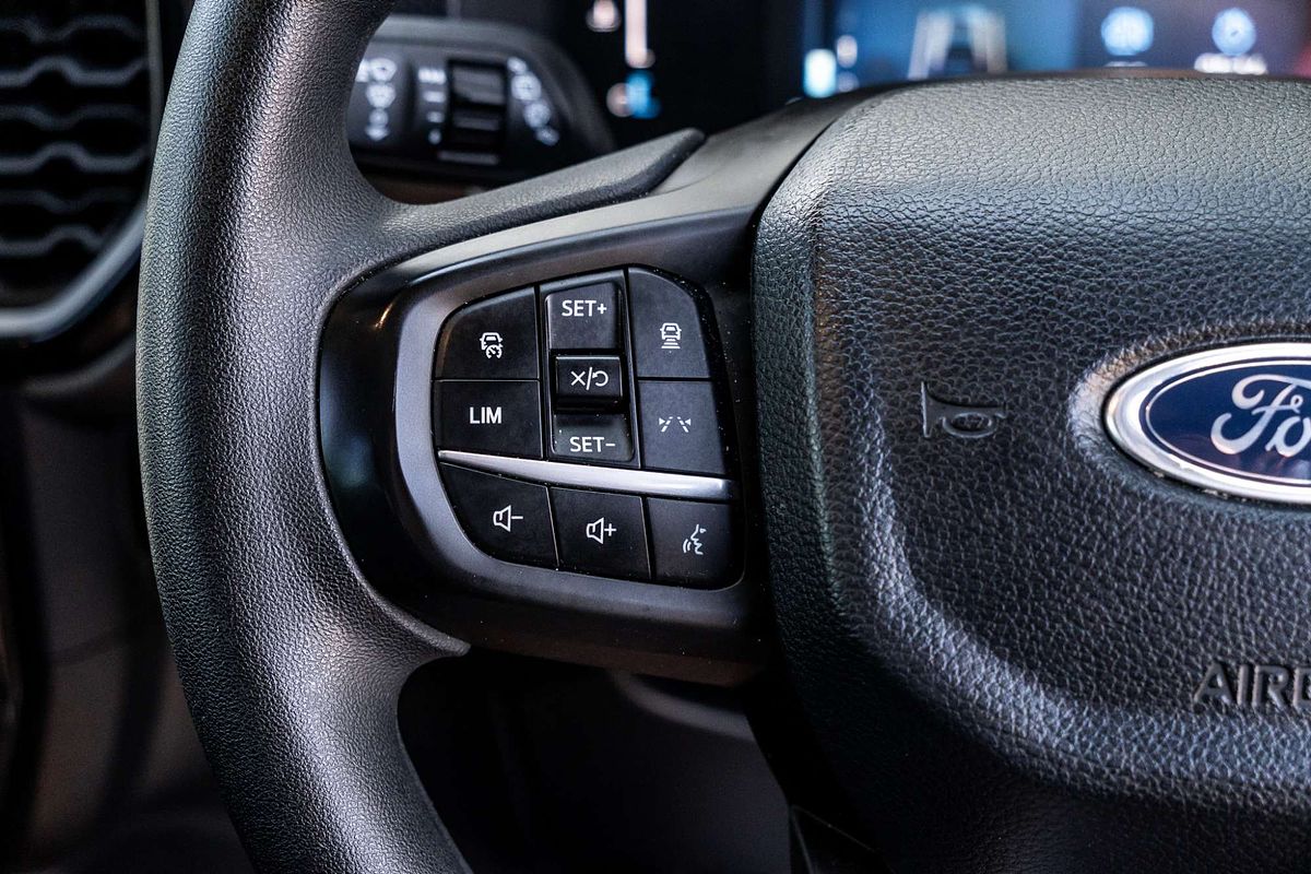 2024 Ford Everest Ambiente 2.0L