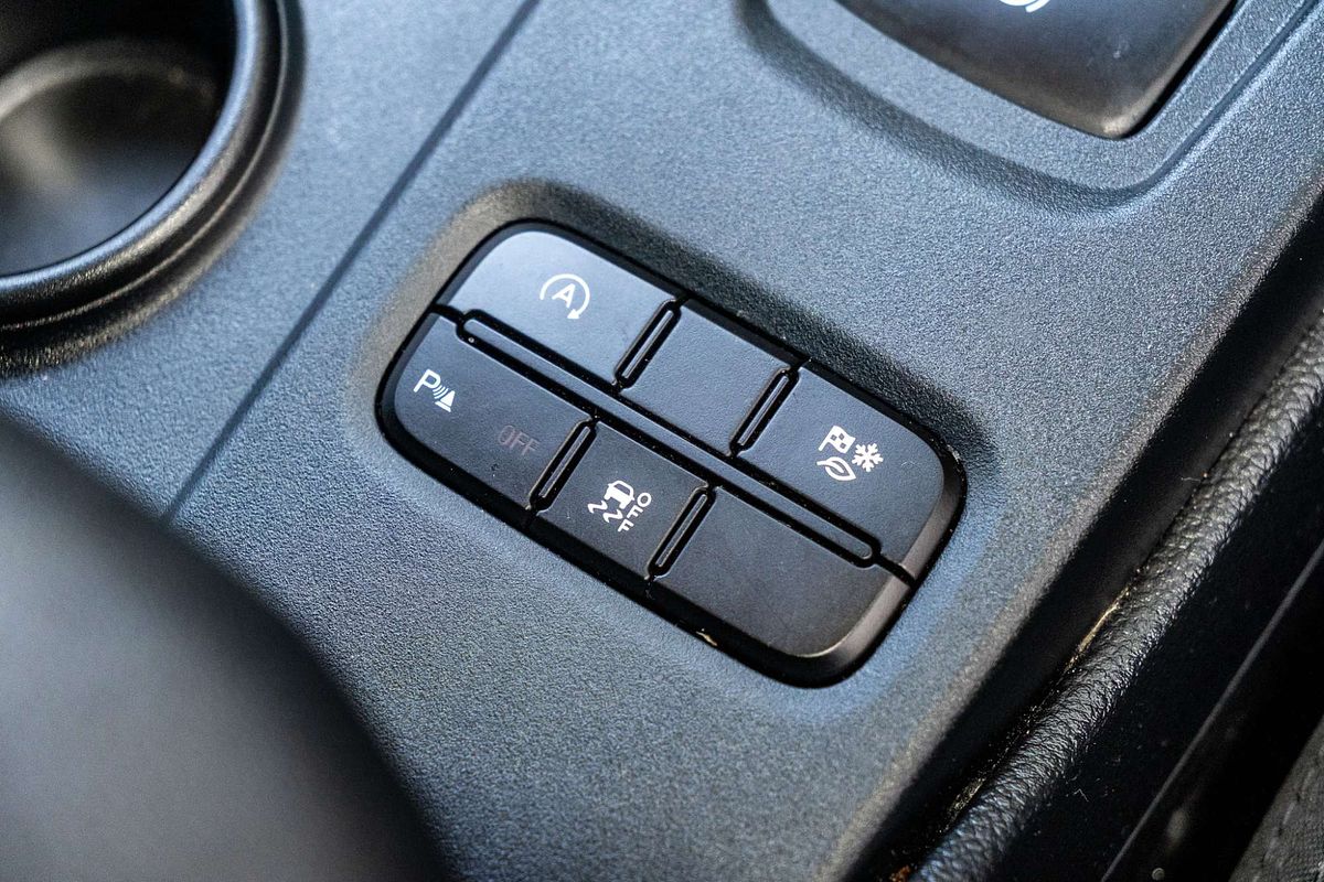 2024 Ford Everest Ambiente 2.0L