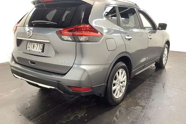 2017 Nissan X-TRAIL ST-L T32 Series II