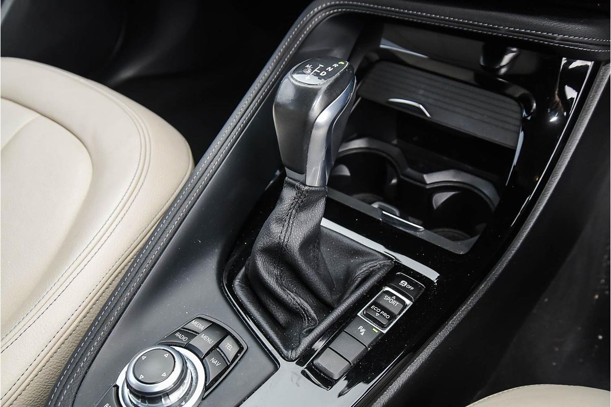 2016 BMW X1 sDrive20i F48