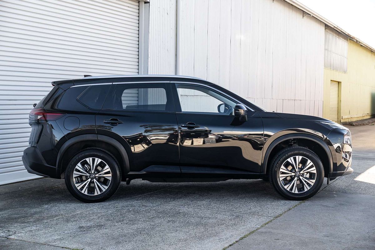 2025 Nissan X-TRAIL ST-L T33