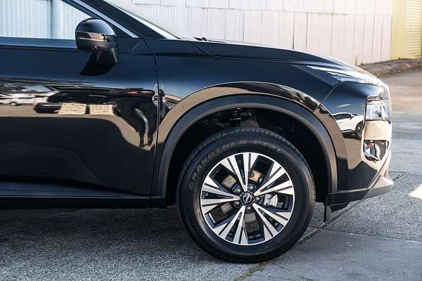 2025 Nissan X-TRAIL ST-L T33