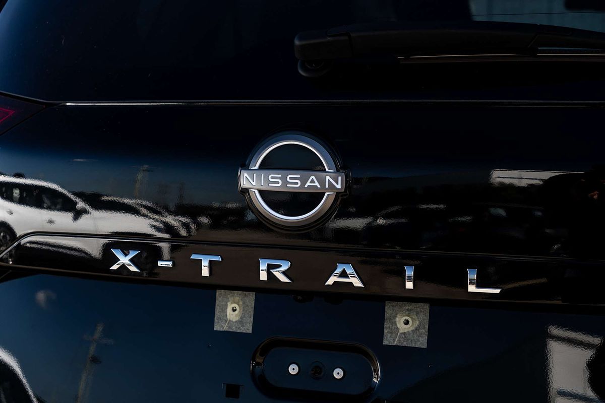 2025 Nissan X-TRAIL ST-L T33