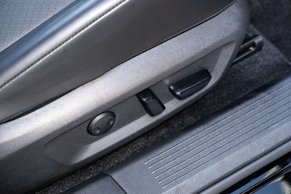 2025 Nissan X-TRAIL ST-L T33