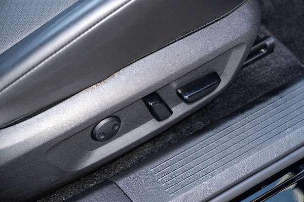 2025 Nissan X-TRAIL ST-L T33