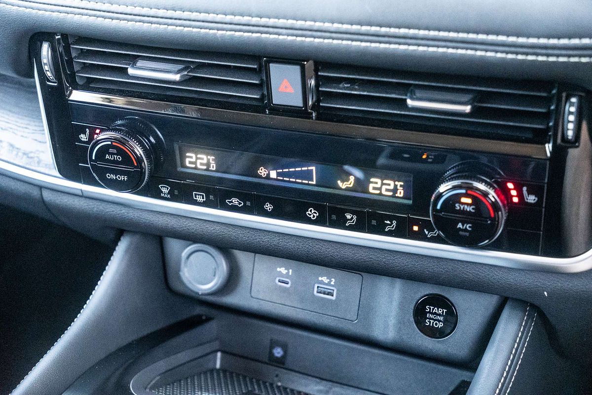 2025 Nissan X-TRAIL ST-L T33