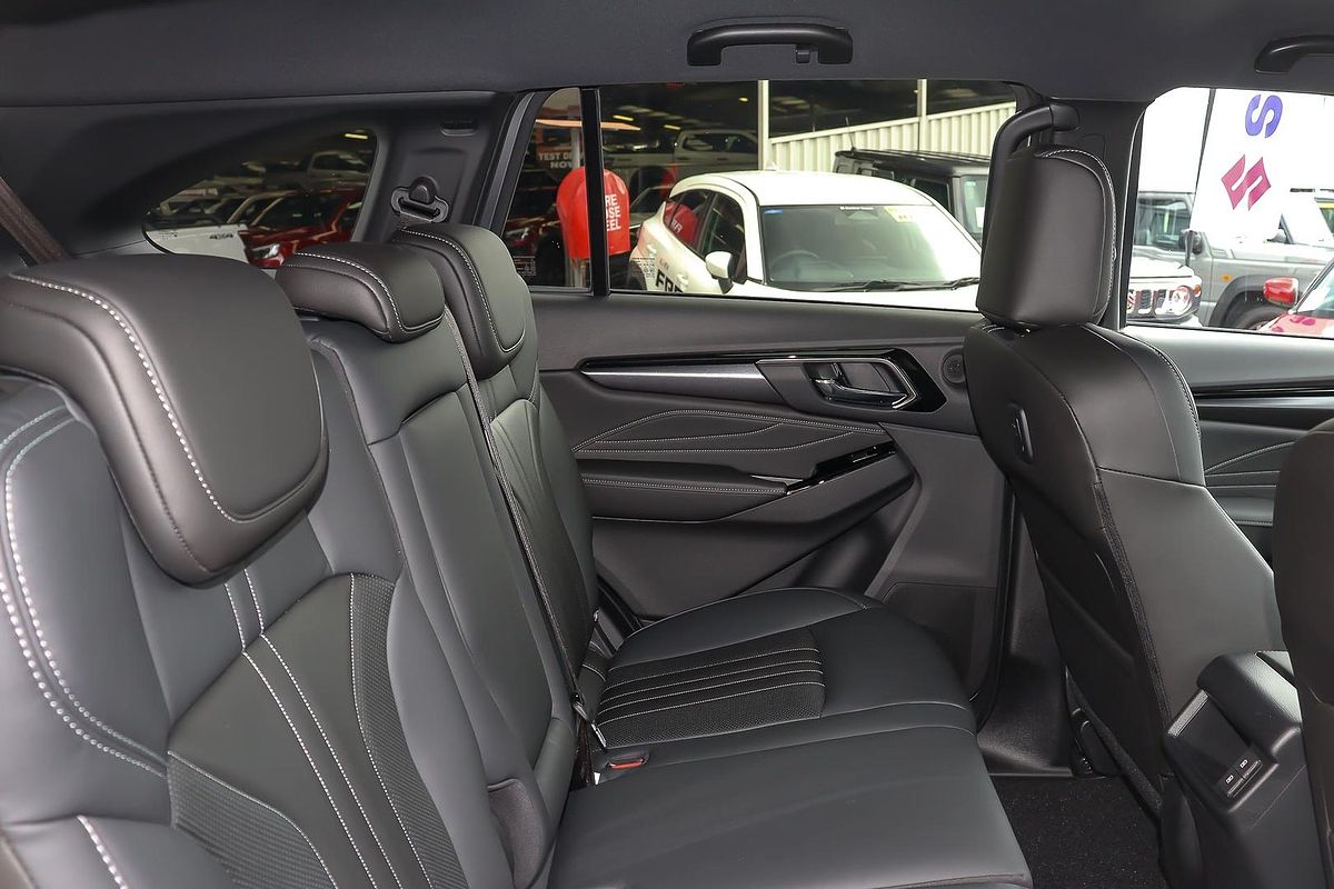 2025 Isuzu MU-X LS-T