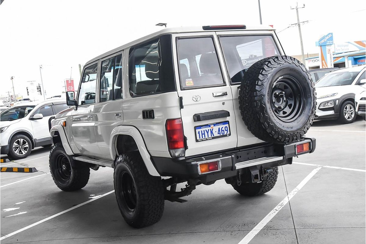 2020 Toyota Landcruiser